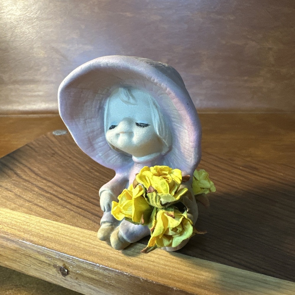 Vintage Japanese UCTCI Pottery Girl w/ Dried Flowers In A Basket 3.5"
